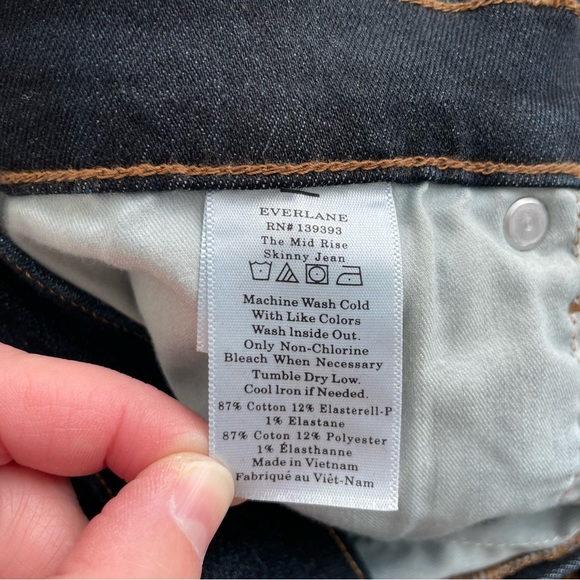 Everlane The Mid-Rise Skinny Jean Dark Indigo - Picture 6 of 6